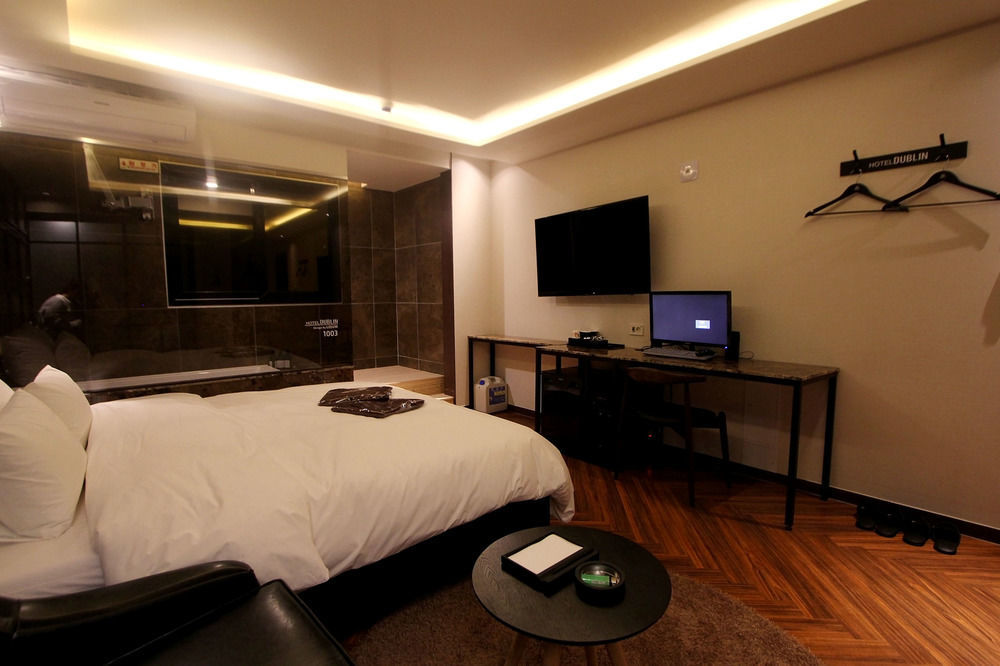 Dublin Hotel Busan Exterior foto